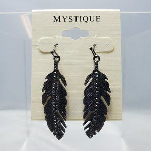 Mystique antique silver metal feather shape earring with black stones